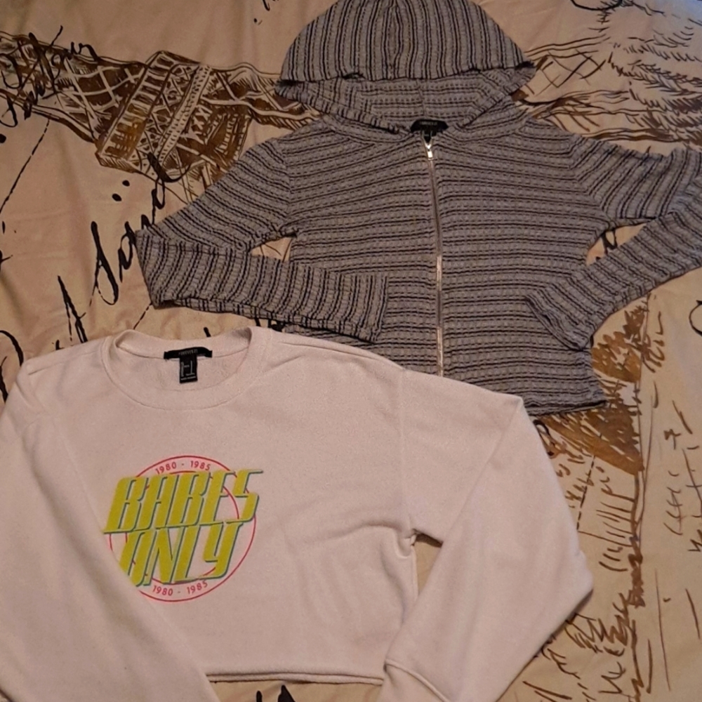 Lot of 2 Forever 21 Tops Size Small